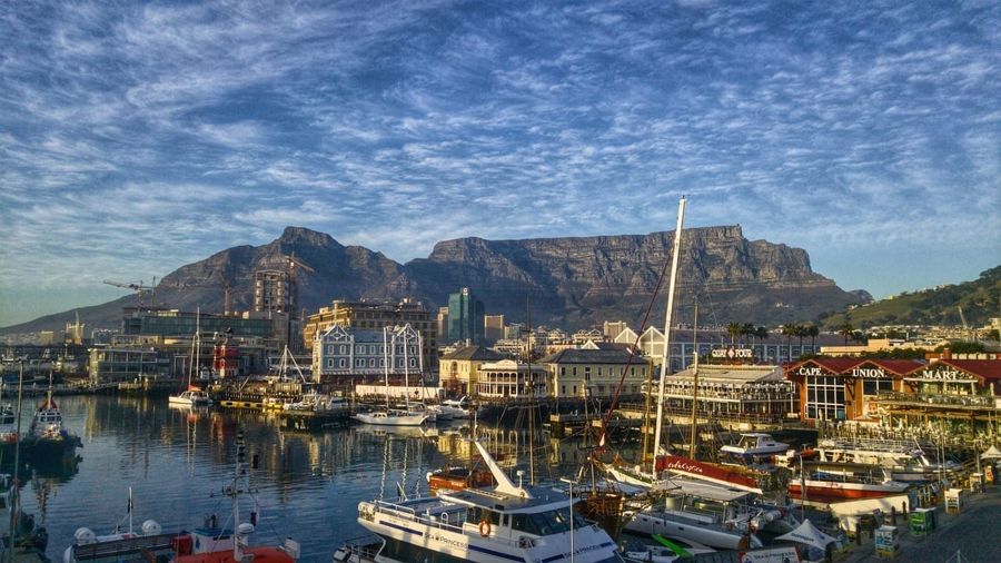 Table Mountain and the Cape Town waterfront